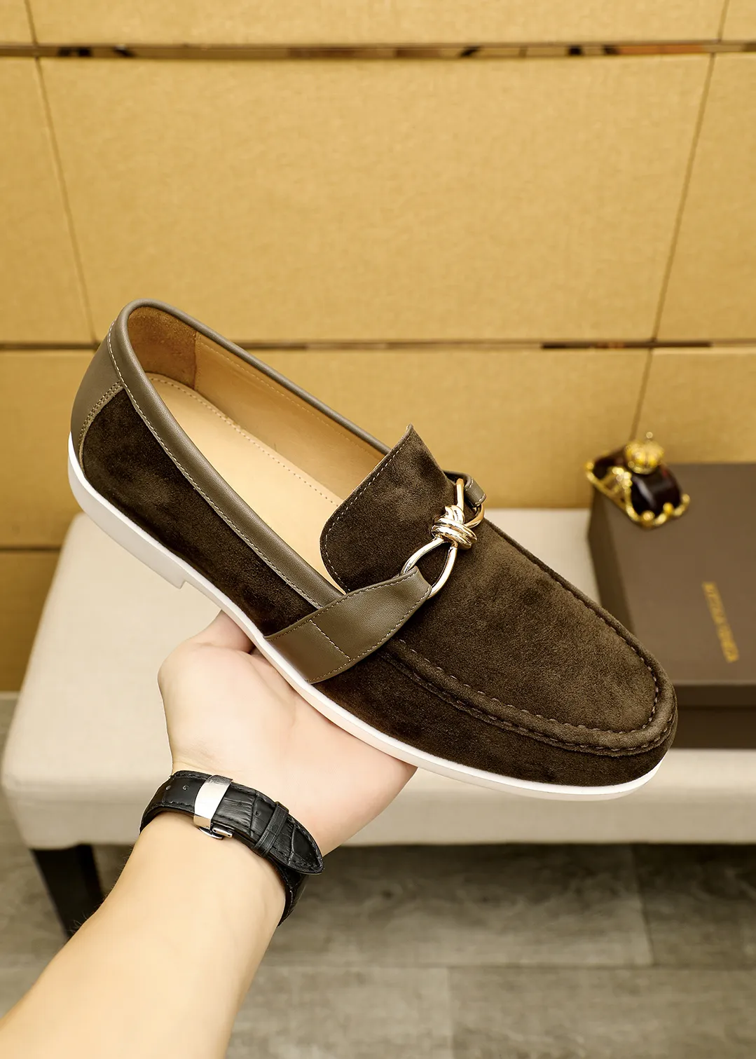 Men's men's shoes 💰580 💐Bottega Venetta [BV] Hong Kong - counter synchronization 🔥Summer new models are popular on the official website! Original 1⃣:1⃣ production✊💯💯, top-quality original product, exclusive first release, carefully crafted, full of European flavor, gentleman style, upper material, imported top layer frosted cowhide, cowhide leather lining, imported original outsole, comfortable and wear-resistant. 4 colors available! Code number: 39-44 (38.45.46🉑️customized)